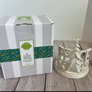 SCENTSY Peace Wrap Candle Holder With Box